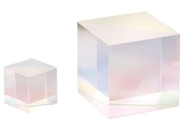 Polarizing Cube Beamsplitter